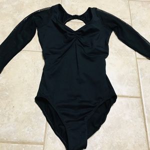 Long sleeve Black Leo with mesh sleeves